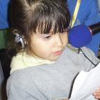 8. Niños en la radio
